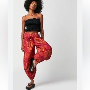 Free People “Remember When” Tapered Paisley Harem Pants xs/s NWOT